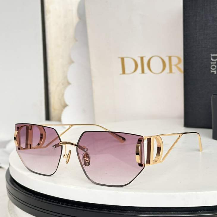 Picture of Dior Sunglasses _SKUfw77118445fw
